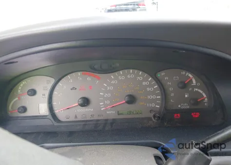 2001 Toyota Sequoia Limited V8 z USA, uszkodzony, nr VIN 5TDBT48A11S032779